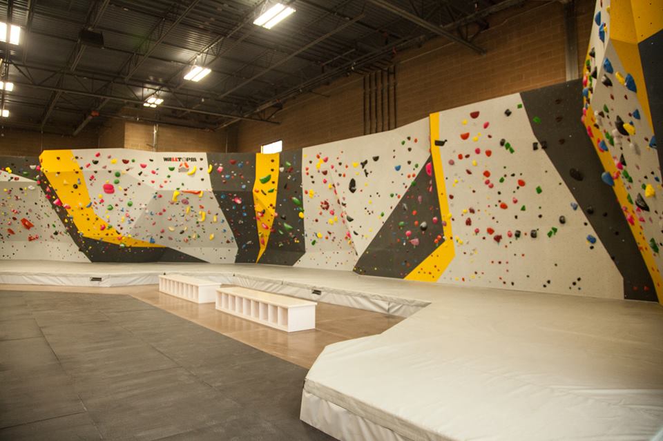 Momentum Lehi bouldering flooring installation.